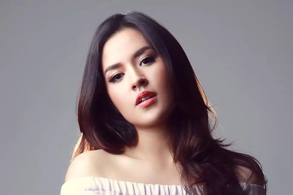 Profil Selebriti Indonesia yang Peduli Sosial: Raisa dan Kegiatan Amal